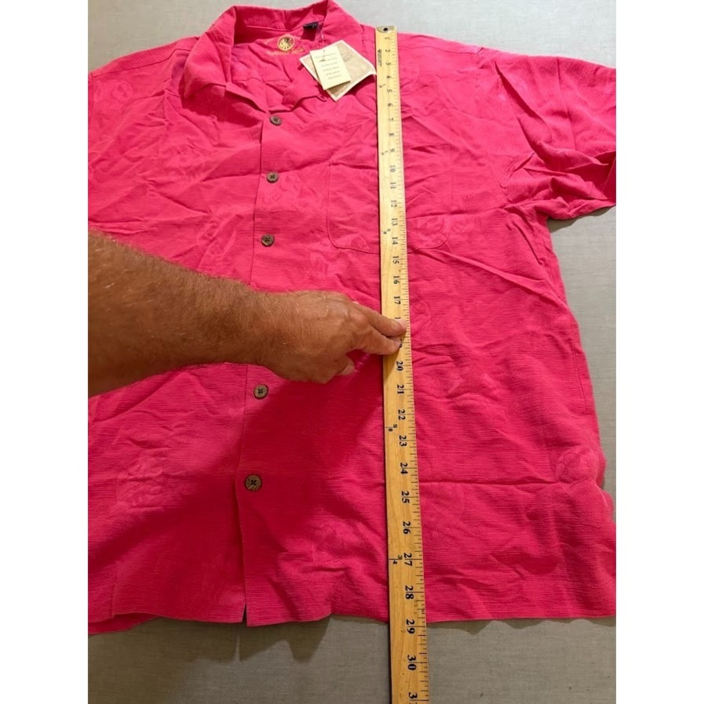 M&M's Made In The Shade Shirt Adult L Red Silk Button Up Short Sleeve Camp. - Picture 8 of 9